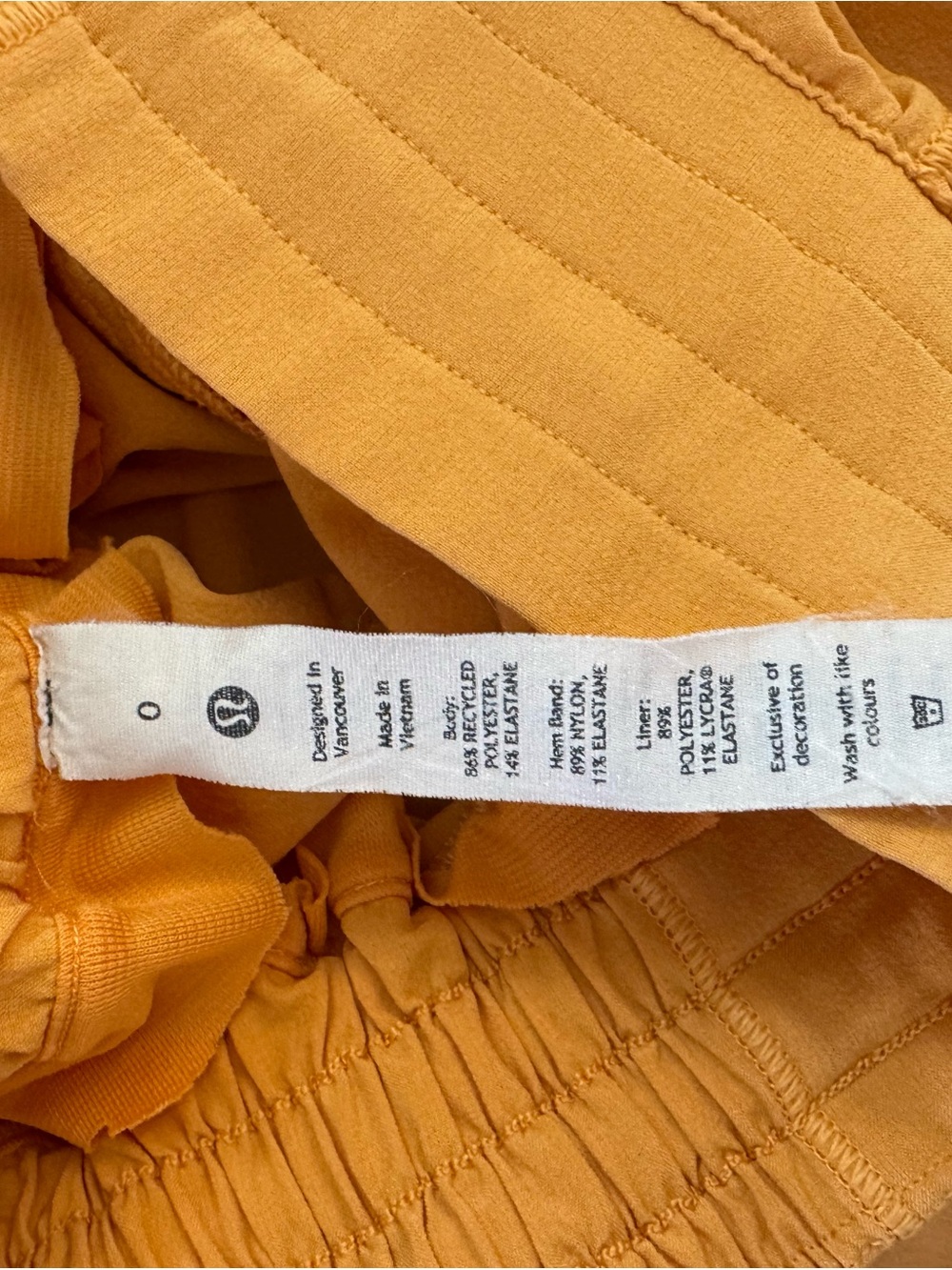 Lululemon hotty hot shorts! Size 0! - Picture 3 of 5